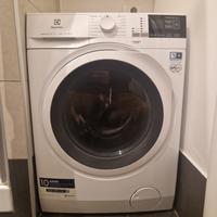 Lavasciuga Electrolux 700 8kg wash / 6 kg dry