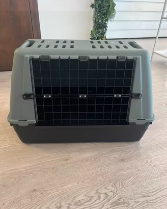 Kennel in plastica nuovo