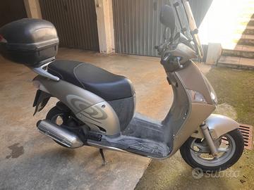 Honda 125 - 2005 leggermente trattabile