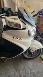 Suzuki Burgman 650 Executive