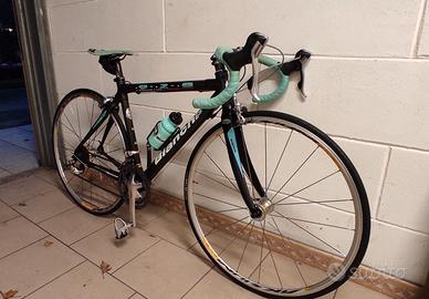 Bicicletta da corsa Bianchi 928 reparto corse B4P