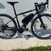 Ebike fantic gravel