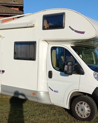 Camper mansardato McLouis 460 Steel, 7 posti letto