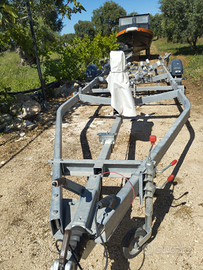 Rimorchio carrello per barca