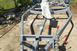 Rimorchio carrello per barca