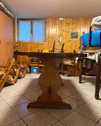 Tavolo da taverna in legno di pino
