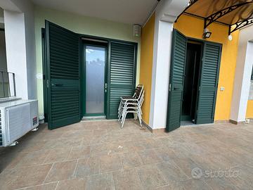 Nuovo Piano Terra a 50mt dal MARE Arredato Cortile