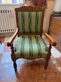 Poltroncina Classica vintage in Legno Massello