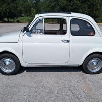 Auto d'epoca FIAT 500 F