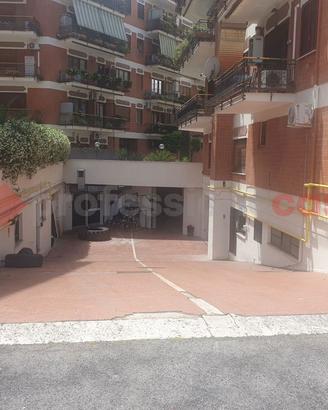 Box/Posto auto Roma [Cod. rif 3238130VRG]