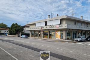 MONFALCONE Nuovo Ufficio / L390/2