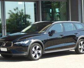 VOLVO V60 Cross Country B4 (d) AWD automatico