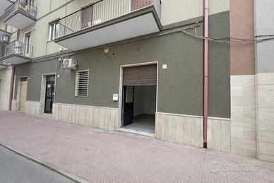 Taranto Corso Piemonte BOX piano terra di 18 mq