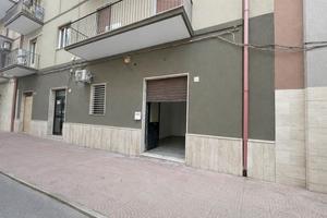 Taranto Corso Piemonte BOX piano terra di 18 mq