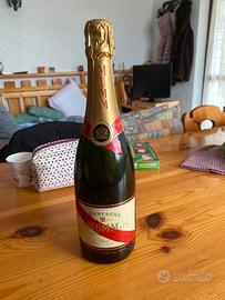 Champagne   GH  Mumm cordon rouge  2001