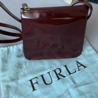 Borsa Furla vernice bordeaux