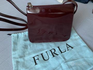 Borsa Furla vernice bordeaux