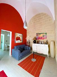 2 LOCALI A LECCE
