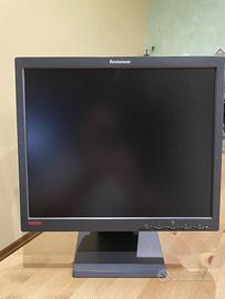 Monitor LENOVO 9227-AC6 17"