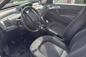 Lancia y
