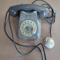 2 telefoni vintage