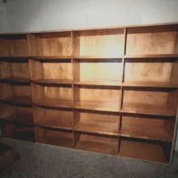 Scaffalatura in legno