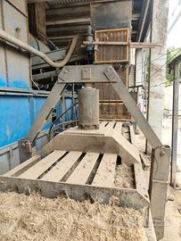 Pressa orizzontale per balle