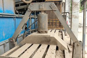 Pressa orizzontale per balle