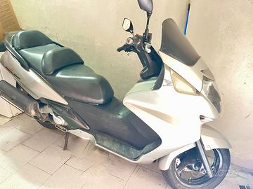 Honda Silver wing 600