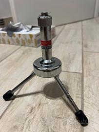 Cavalletto per microfoni