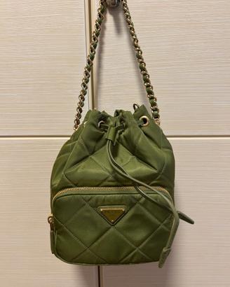 PRADA Re-Edition 1995 Re-Nylon borsa a secchiello