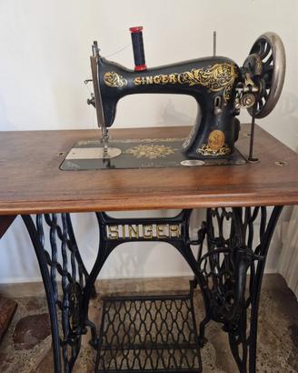 Macchina da cucire singer vintage