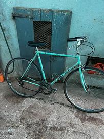 Bianchi bicicletta vintage con numero e12729