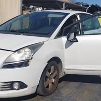 Ricambi Peugeot 5008 2.0 D del 2011 motore RHE