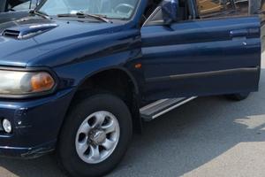 pajero gls sport