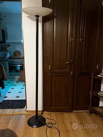 Lampada da terra torchiera con paralume uplight