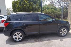 Nissan Qashqai+2
