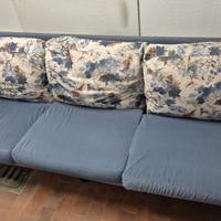 divano in buone condizioni