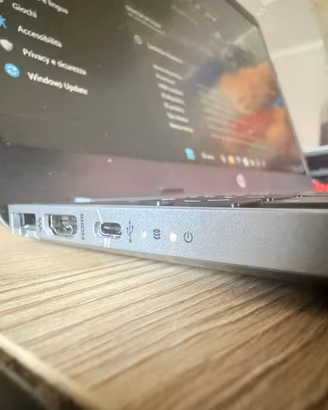HP 250 G8 – i3 11ª Gen – 8GB RAM – SSD 256GB – Win