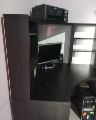 Scrivania ikea angolare