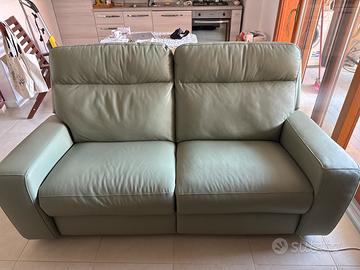 Divano in pelle 3 posti Poltrone e Sofà