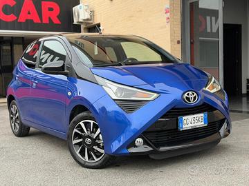 TOYOTA Aygo Connect 1.0 VVT-i 72 CV x-fun (NESSU