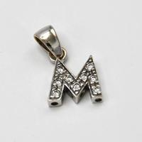 Ciondolo iniziale "M" oro bianco 18kt A.145