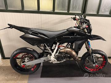 Husqvarna sm 125 2010