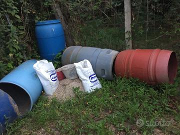 Contenitori in plastica da 75 lt