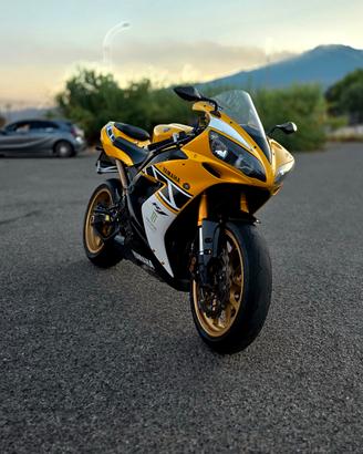 Yamaha R1 UFFICIALE "Laguna Seca"  