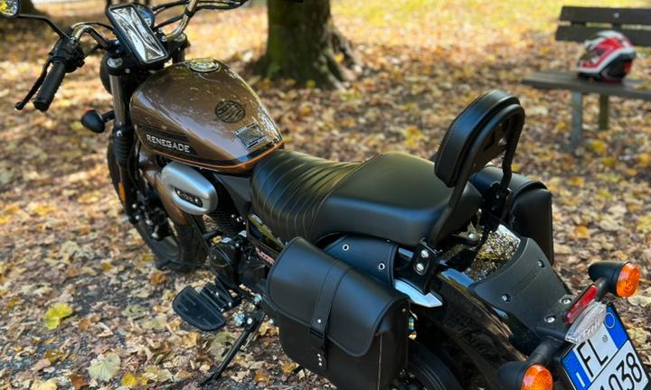 UM Renegade sport 125cc