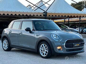 MINI 5 porte 1.5 Cooper D Business