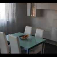 tavolo Bontempi +4 sedie bianche 