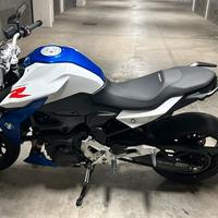 Bmw f900 r 2024